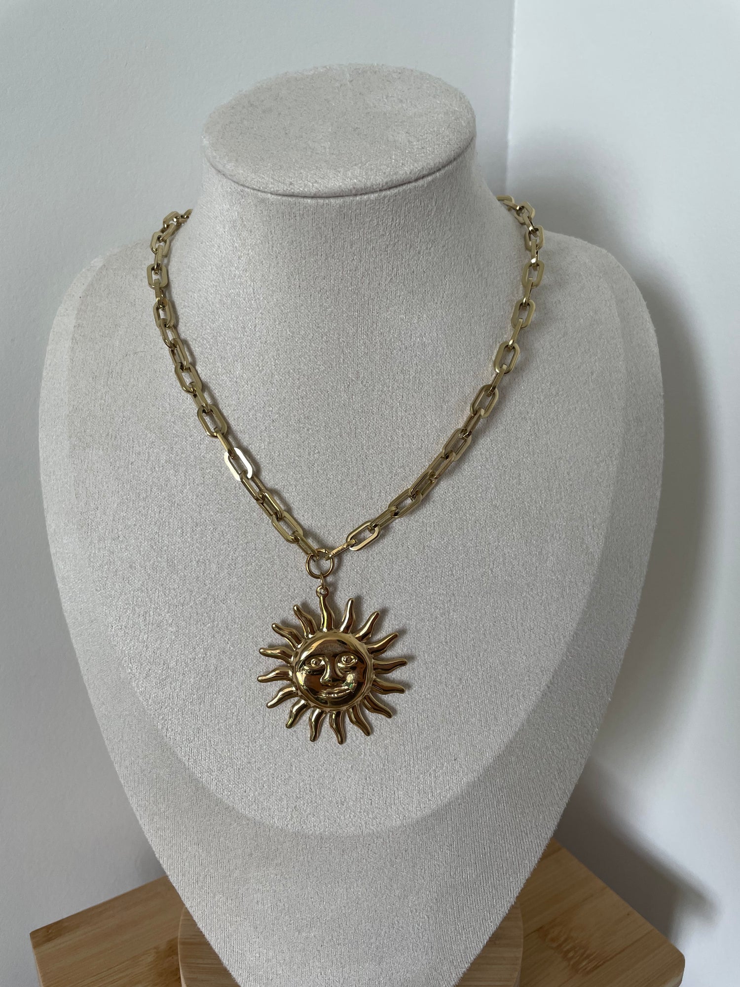 Collier chaine soleil doré