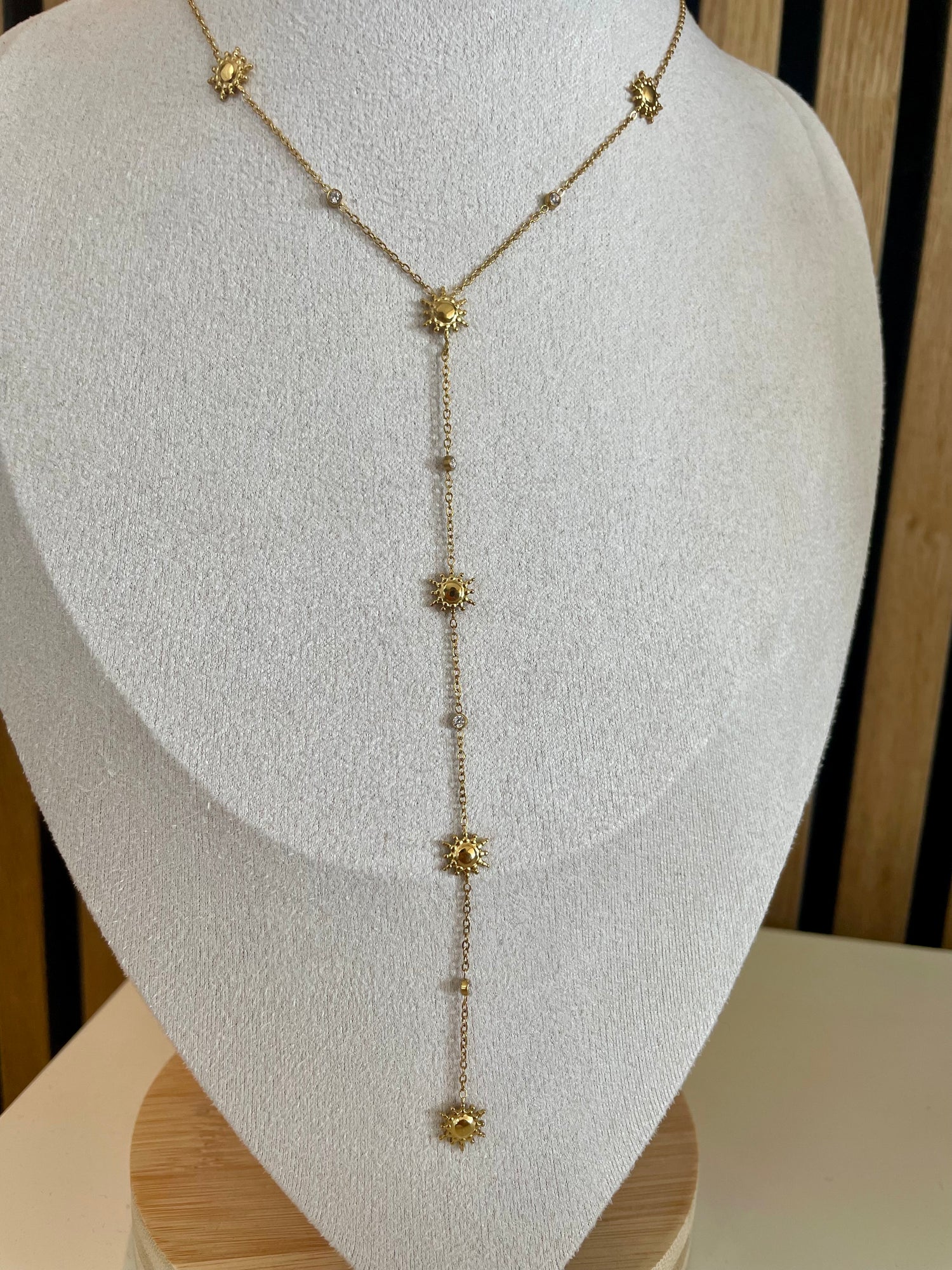 Collier soleil -doré