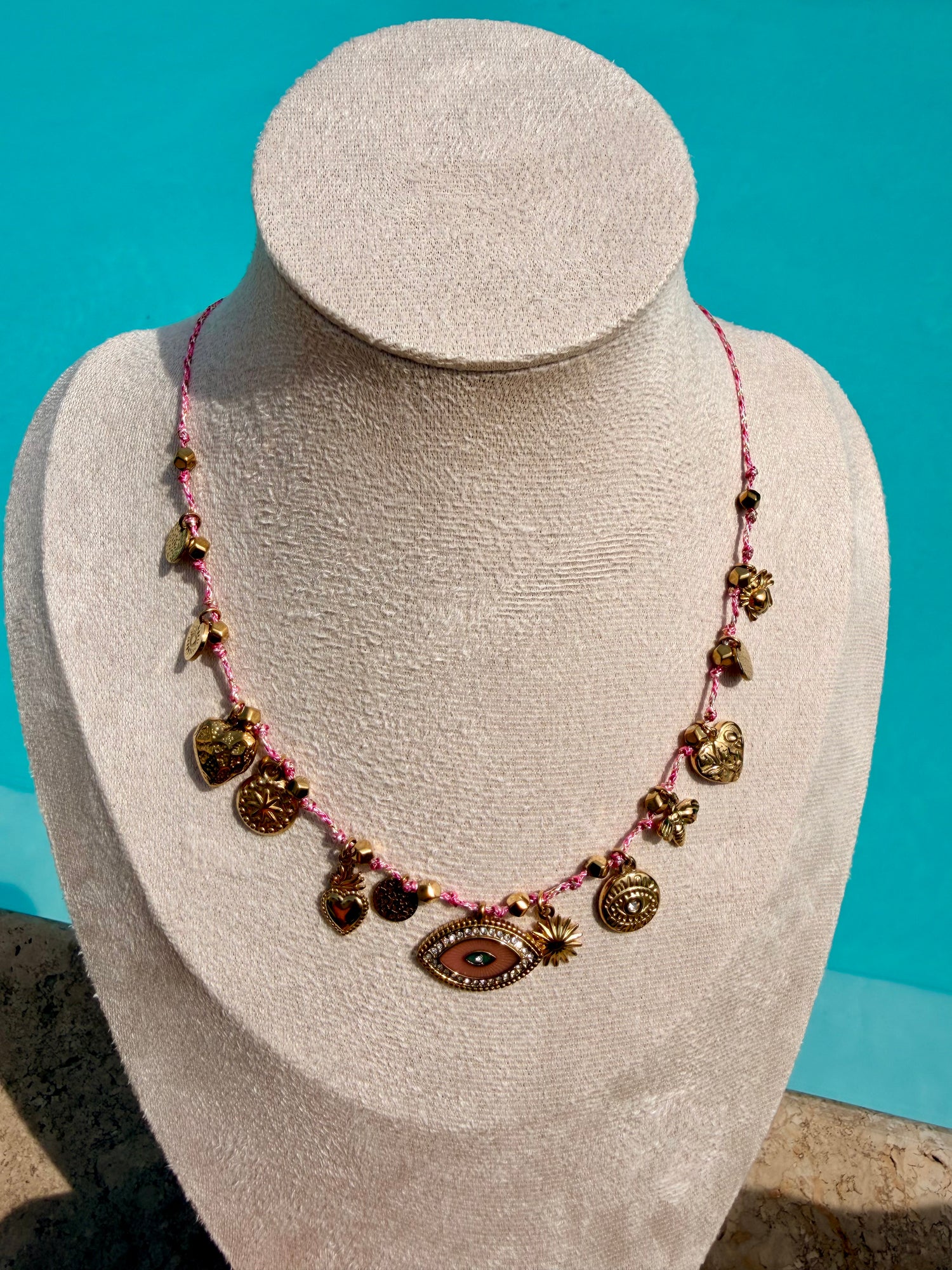 Collier œil - rose