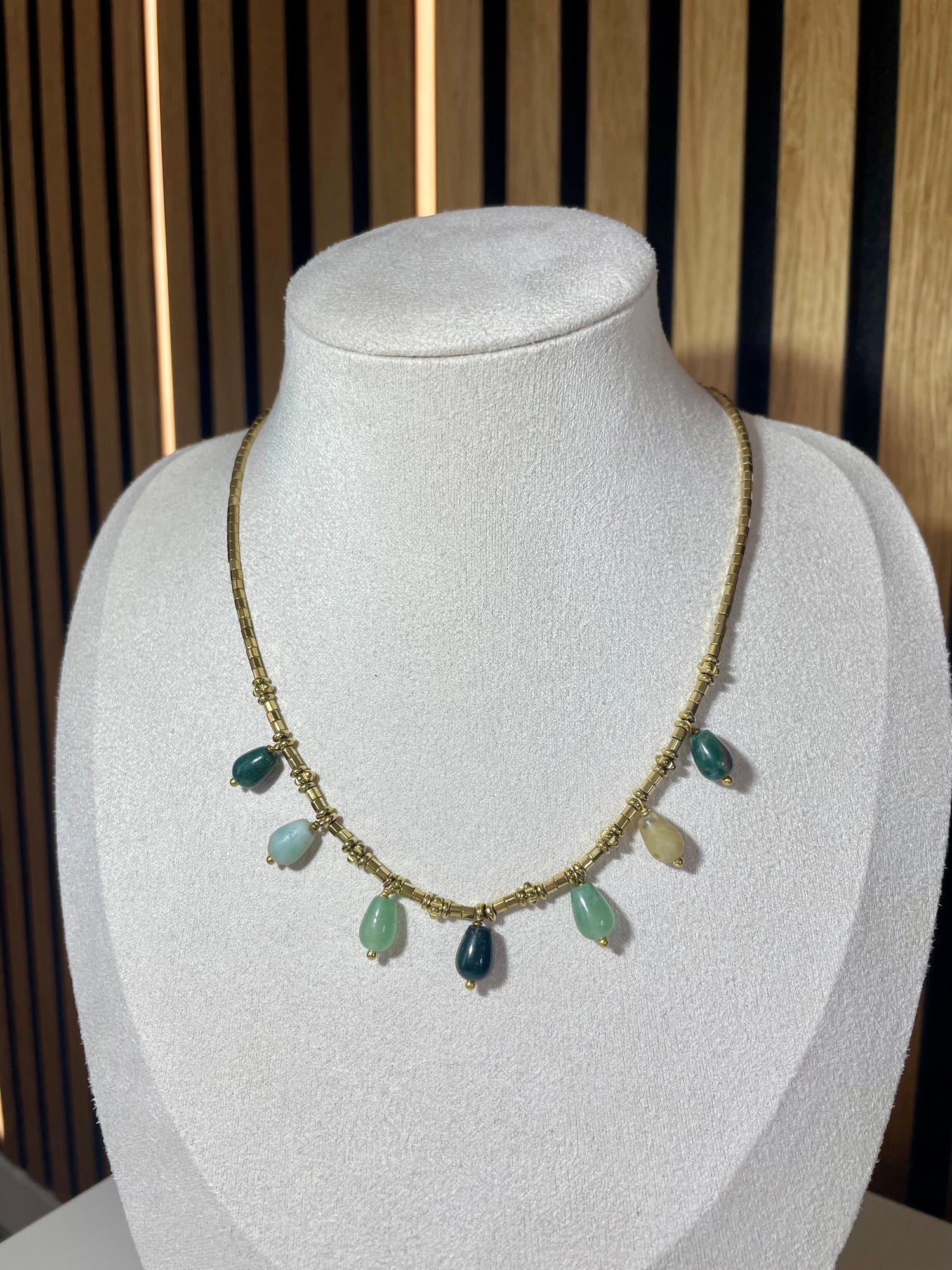 Collier goutte -vert