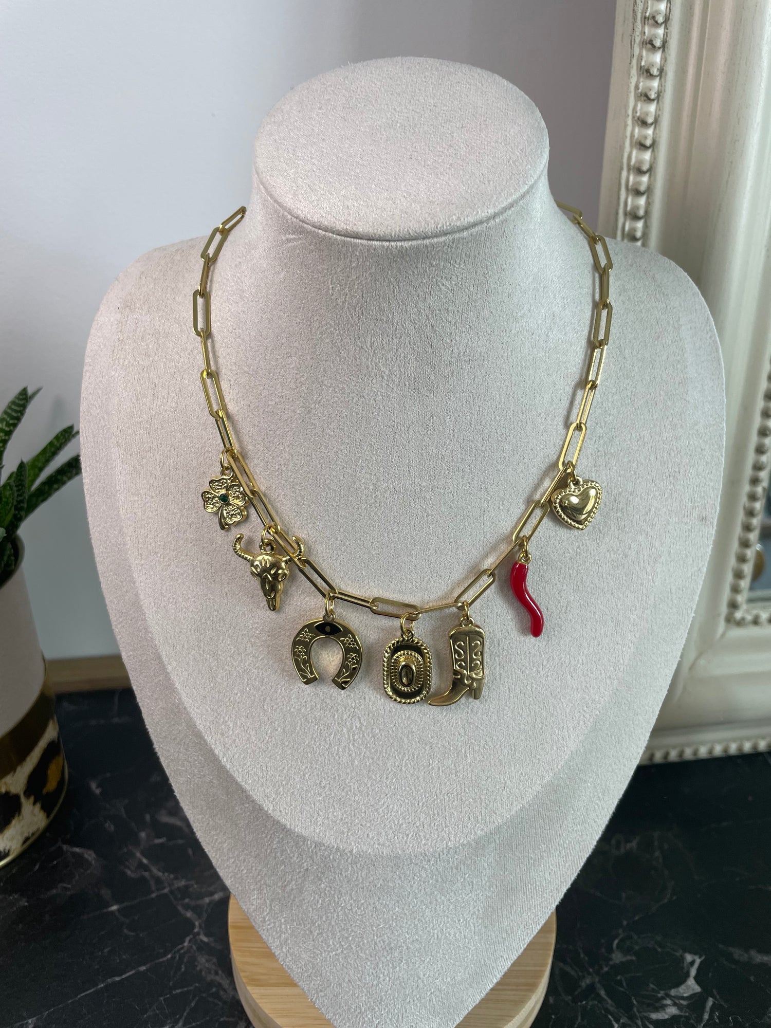 Collier botte cow-boy