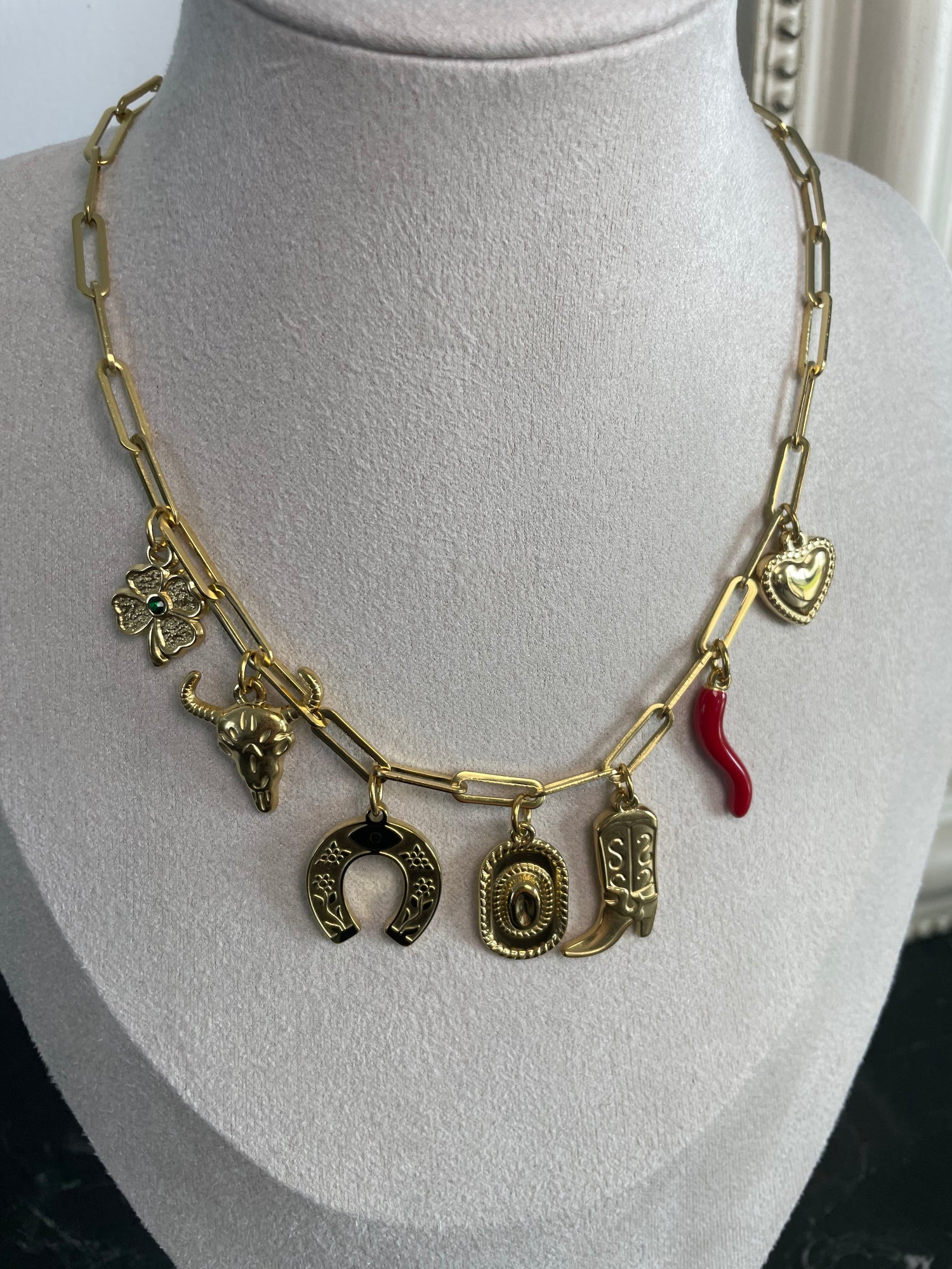 Collier botte cow-boy