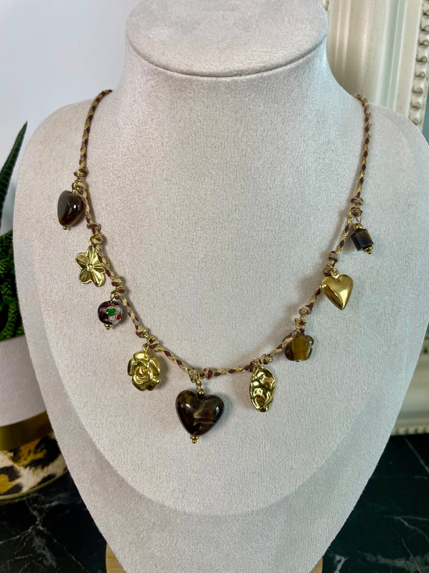 Collier cœur marron