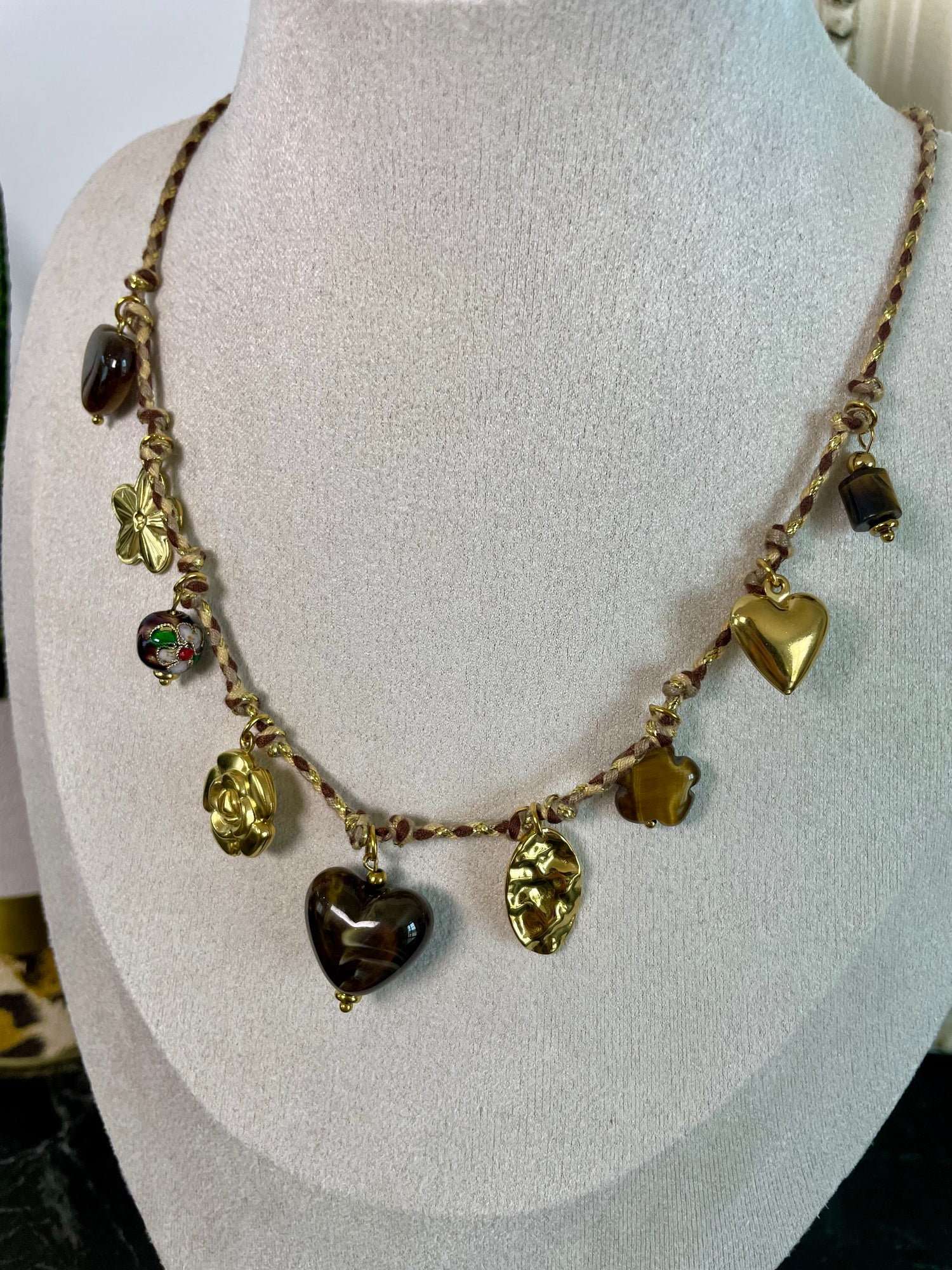 Collier cœur marron